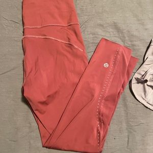 Lululemon 21” crop leggings with POCKETS